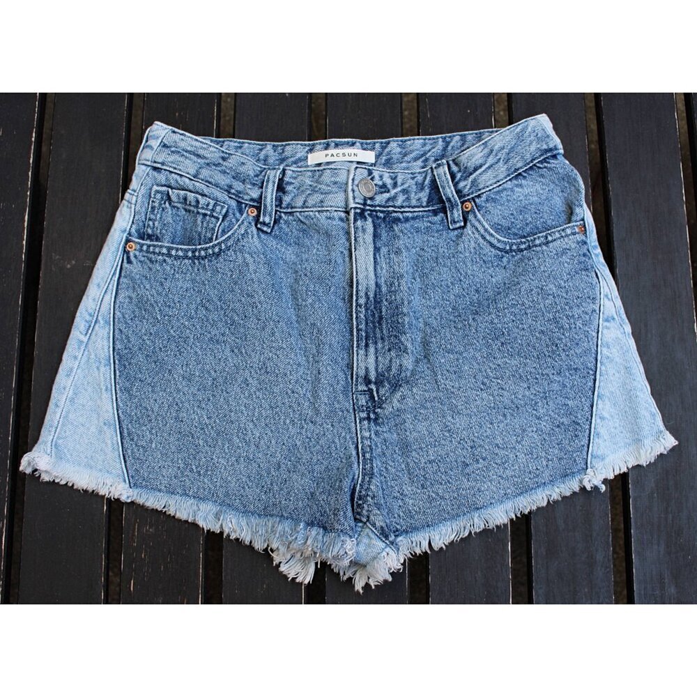 PacSun - Women's High Rise Festival Shorts in size 28 - Coaastline 2-Tone